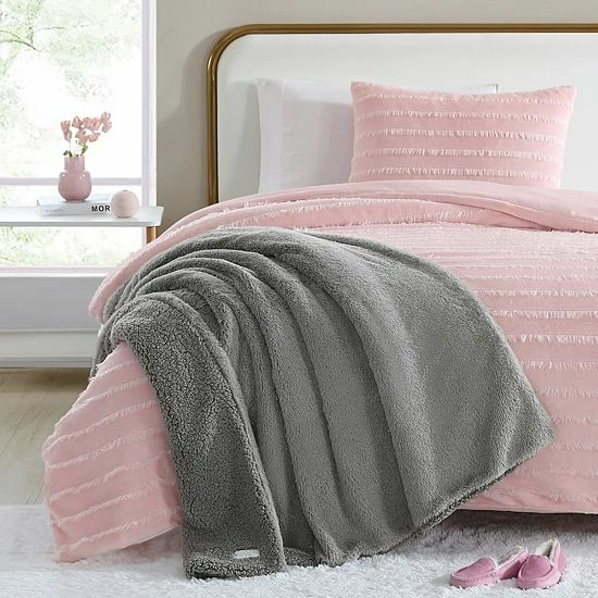 Koolaburra by UGG Shae Faux Fur Kids Throw Kb White Koolaburra By UGG Shae Faux Fur Kids Throw Kb White -Koolaburra shop unnamed file 1038