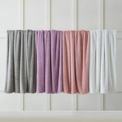 Koolaburra By UGG Shae Faux Fur Kids Throw Kb White 3 Koolaburra By UGG Shae Faux Fur Kids Throw Kb White -Koolaburra shop unnamed file 1040