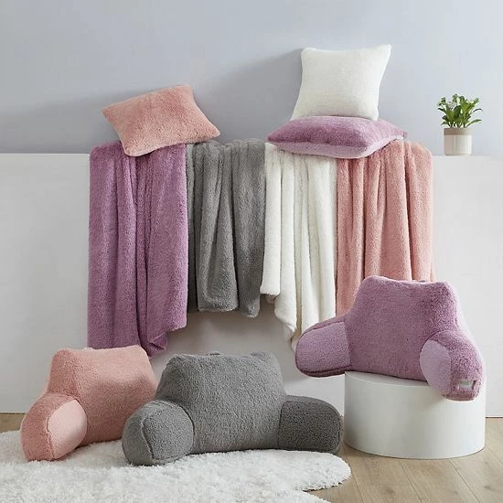 Koolaburra by UGG Shae Faux Fur Kids Throw Kb White Koolaburra By UGG Shae Faux Fur Kids Throw Kb White -Koolaburra shop unnamed file 1041