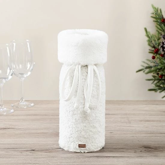 Koolaburra By UGG Clover Wine Bottle Cover 2 Koolaburra By UGG Clover Wine Bottle Cover - Image 2